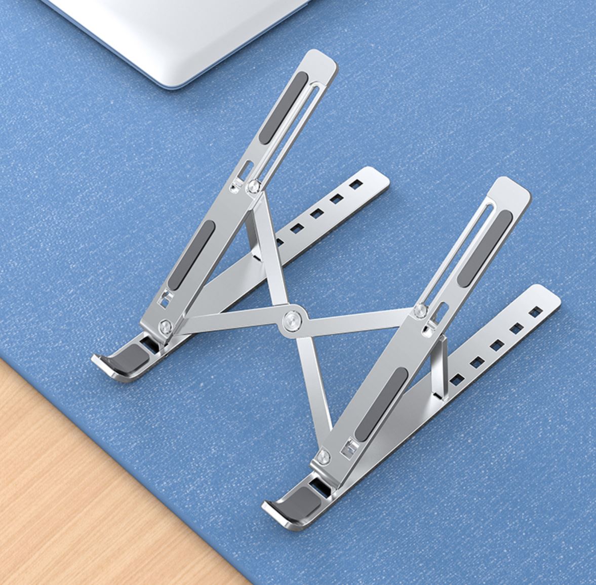 Portable Aluminium Lightweight Laptop Stand With 7 Adjustable Height Levels